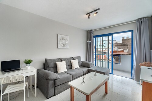 Vacation Apartment 'Retama' with Sea View, Private Terrace and Wi-Fi