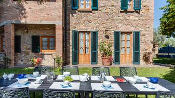 Ristorazione all'aperto