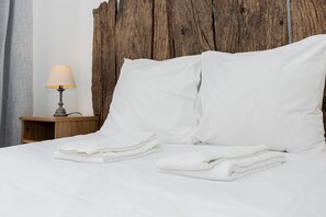 1 chambre, fer et planche à repasser, Wi-Fi gratuit, draps fournis