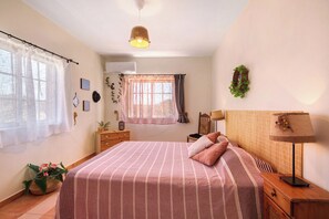 2 bedrooms, free WiFi, bed sheets - Holiday Home 'Casa 3' with Shared Pool and Wi-Fi (Salir)