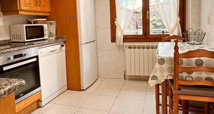 Landhaus 'Casa Rural Xixa Landetxea' mit Bergblick, privater Terrasse und WLAN
