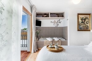 2 slaapkamers, een strijkplank/strijkijzer, gratis wifi, beddengoed