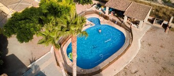 Country House 'La Romana' with Private Pool, Wi-Fi and Air Conditioning