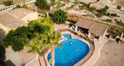 Country House 'La Romana' with Private Pool, Wi-Fi and Air Conditioning