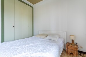 3 habitaciones, tabla de planchar con plancha y wifi gratis 