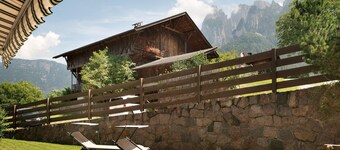 Appartement "Santners Holiday" avec vue sur les montagnes, terrasse privée et jardin privé
