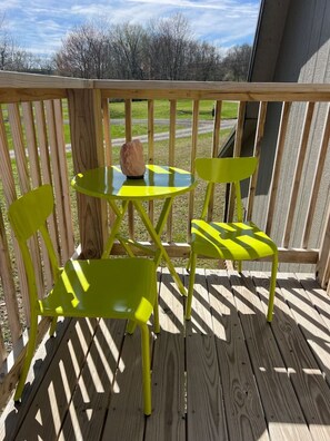 Outdoor dining - The Piedmont Cabin 2 bed, 1.5 bath (Chester)
