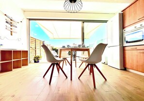 Dining - Eclat Marine 3*-Park- AC-Beach 20 meters away (ST AYGULF)