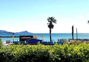 Nicht klassifiziertes Bild, 2 von 34, Schaltfläche