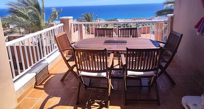 Appartement "Marina Golf" avec vue sur la mer, Wi-Fi et climatisation