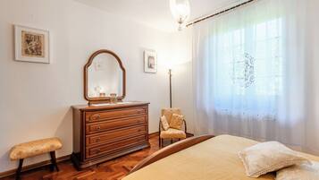 2 camere, ferro/asse da stiro, Wi-Fi gratuito, lenzuola