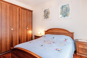 2 Schlafzimmer, Bügeleisen/Bügelbrett, kostenloses WLAN, Bettwäsche