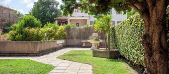 Belle Vue Apartment in Martigues – Near the Town Center, Large Balcony