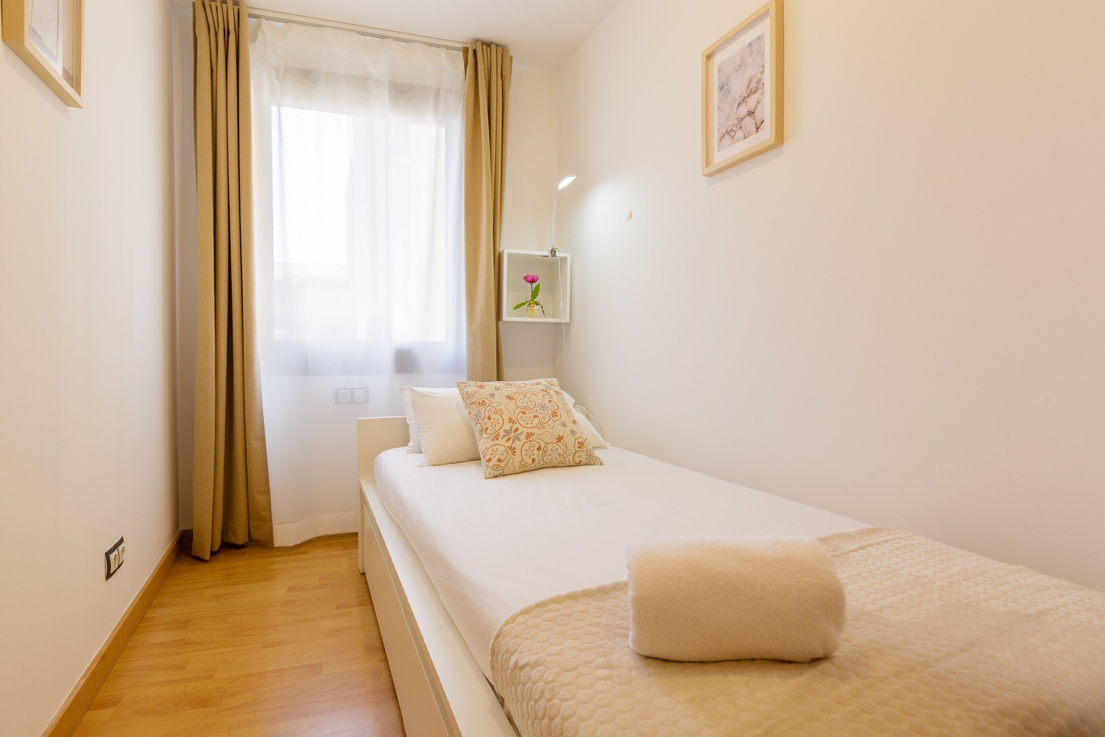 3 bedrooms, iron/ironing board, free WiFi, bed sheets