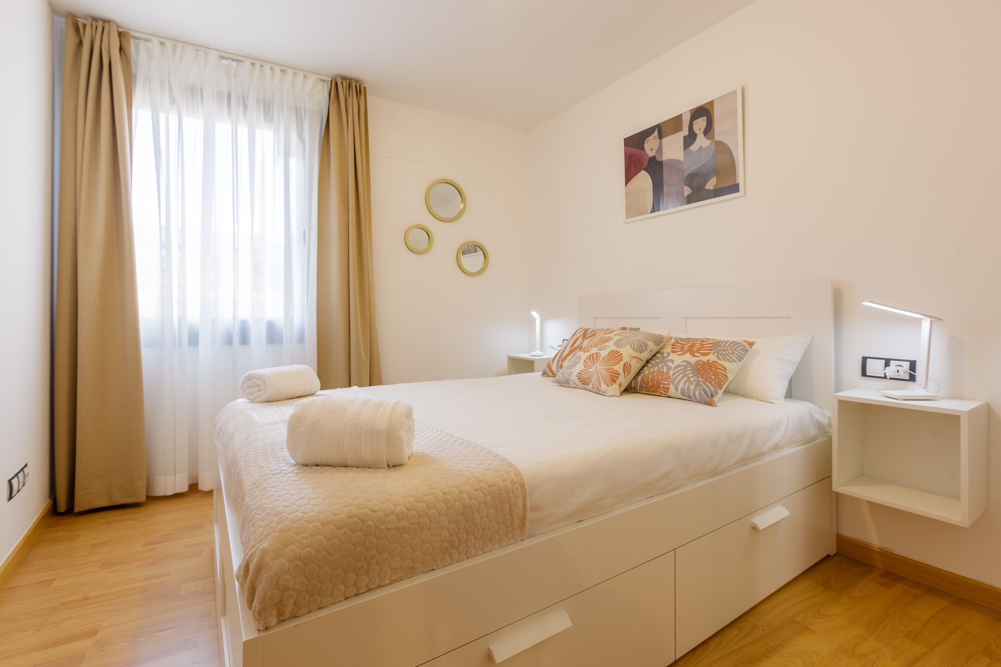 3 bedrooms, iron/ironing board, free WiFi, bed sheets