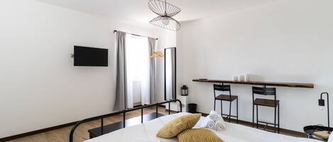 2 bedrooms, free WiFi, bed sheets