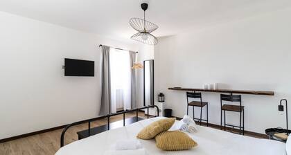 Holiday Home 'Bed and Breakfast Biancalana' with Mountain View, Private Terrace and Wi-Fi
