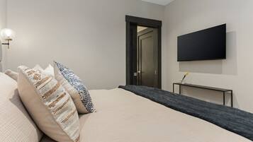 1 bedroom, travel crib, WiFi, bed sheets