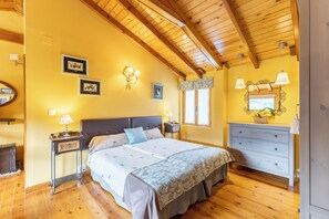 1 habitación, tabla de planchar con plancha, wifi gratis y ropa de cama 