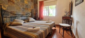 1 habitación, wifi gratis y ropa de cama