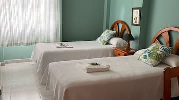 2 bedrooms, free WiFi, bed sheets