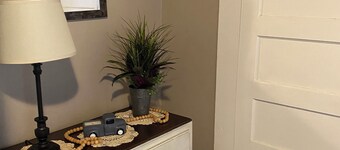 Cozy Cottage in Zavalla.  Minutes to Lake Sam Rayburn near Cassel Boykins. 