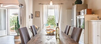 Charming Tuscan Retreat: Borgo La Fonte