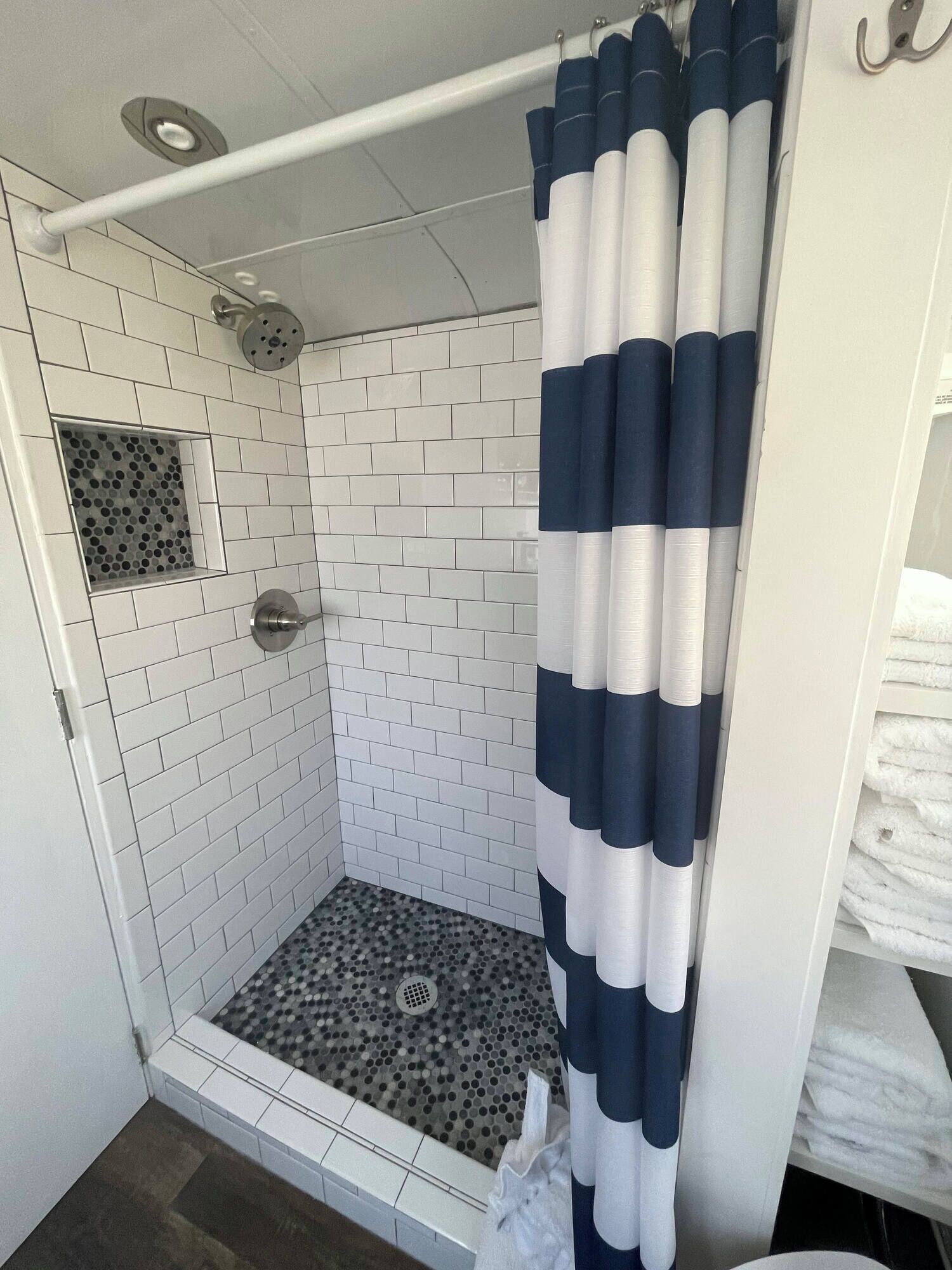 Shower, towels