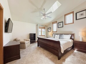 6 soverom, strykejern/-brett, wi-fi (inkludert) og sengetøy