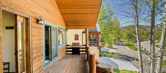 In Lower Deer Valley and less than 2 miles to Main Street!
