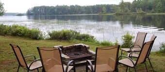 3br Waterfront Cottage on Thompson Lake, Pine Point Road, Oxford, ME
