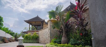 빌라 사리 부미 멘잔간