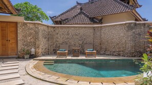 Family Room, 2 Bedrooms, Non Smoking, Pool View | Hypo-allergenic bedding, minibar, in-room safe, individually decorated - Villa Sari Bumi Menjangan (Pejarakan)