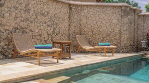 2 indoor pools