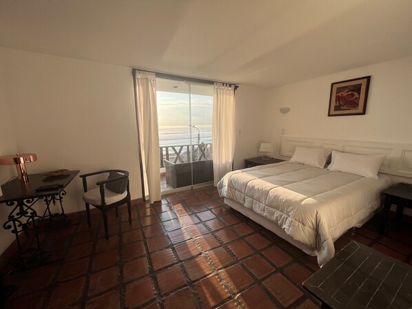 1 bedroom, Egyptian cotton sheets, premium bedding, desk - Club Colonial  (Huanchaco)