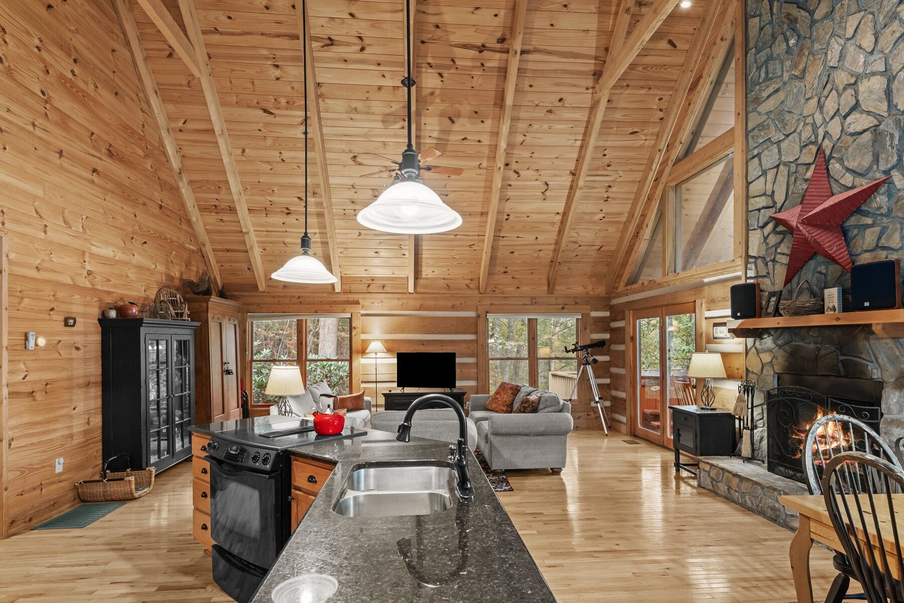 小屋, 多張床, 熱水浴缸, 山景 (Farallon) | 住宿內部