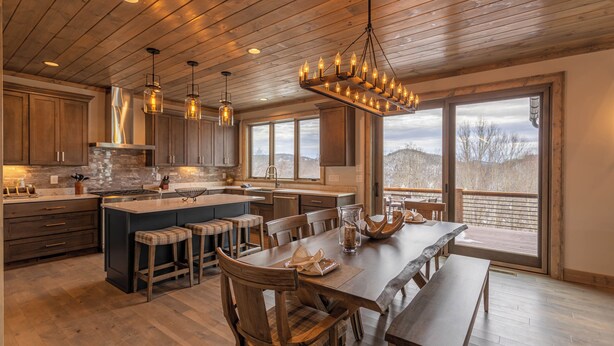 Cabin, Multiple Beds, Hot Tub, Mountain View (Birds Nest Retreat at Eagles Nest) | Dining - Birds Nest Retreat at Eagles Nest (Banner Elk)