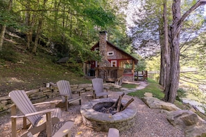 Terrace/patio - Elk River Fish Lodge at Eagles Nest (Elk Park)