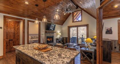 Blue Creek Cabin at Eagles Nest