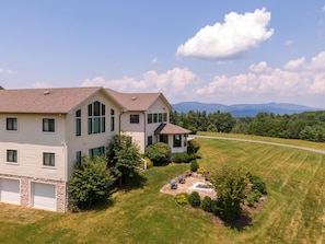 Exterior - Sunnyside Farm (Boone)
