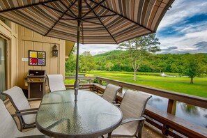 Condo, nhiều giường, sân hiên, quang cảnh núi (Lakes View at Hound Ears) | Khu ẩm thực ngoài trời