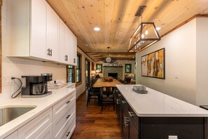 House, Multiple Beds, Hot Tub, Mountain View (Moosey Creek Lodge) | Private kitchen - Moosey Creek Lodge (Banner Elk)