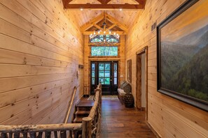 Interior - Moosey Creek Lodge (Banner Elk)