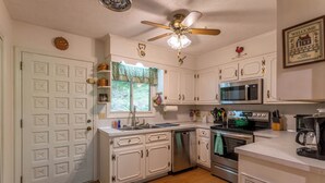 Cabin, Multiple Beds, Hot Tub, Mountain View (Bucky's Hideaway) | Private kitchen | Coffee/tea maker - Bucky's Hideaway (Todd)