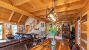 House, Multiple Beds, Hot Tub, Mountain View (Eagle Trace) | Interior - Eagle Trace (Vilas)