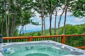 House, Multiple Beds, Hot Tub, Mountain View (Lessons from Mars) | Outdoor spa tub - Lessons from Mars (Banner Elk)