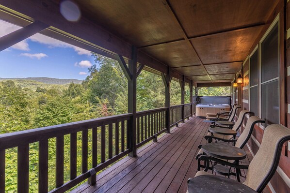 Property grounds - Amen Corner (Vilas)