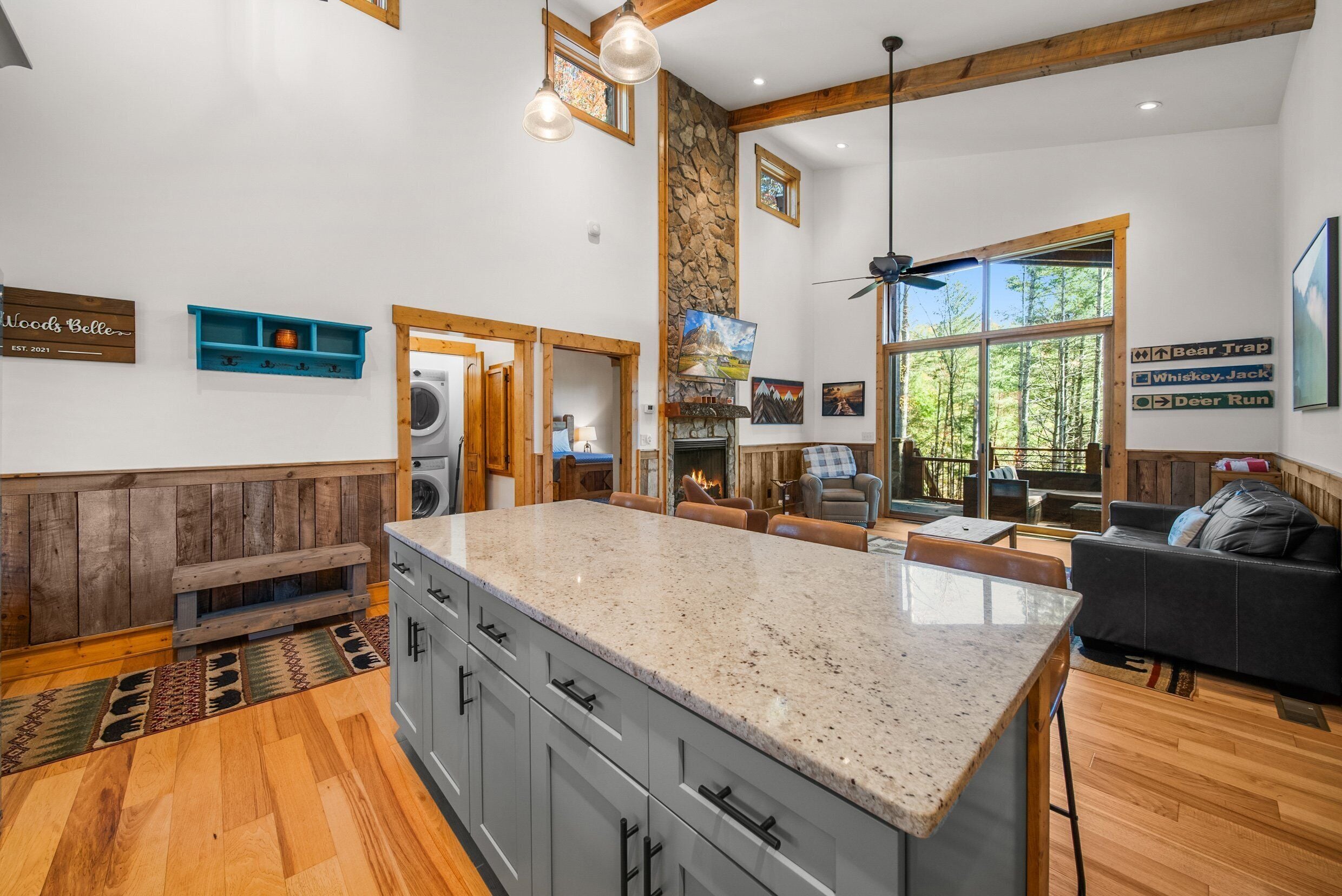 Cabin, Multiple Beds, Hot Tub, Mountain View (Bear Woods Belle at Eagles Nest) | Interior