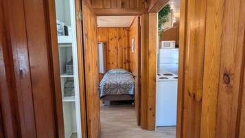 2 chambres, fer et planche à repasser, lit parapluie, Wi-Fi gratuit