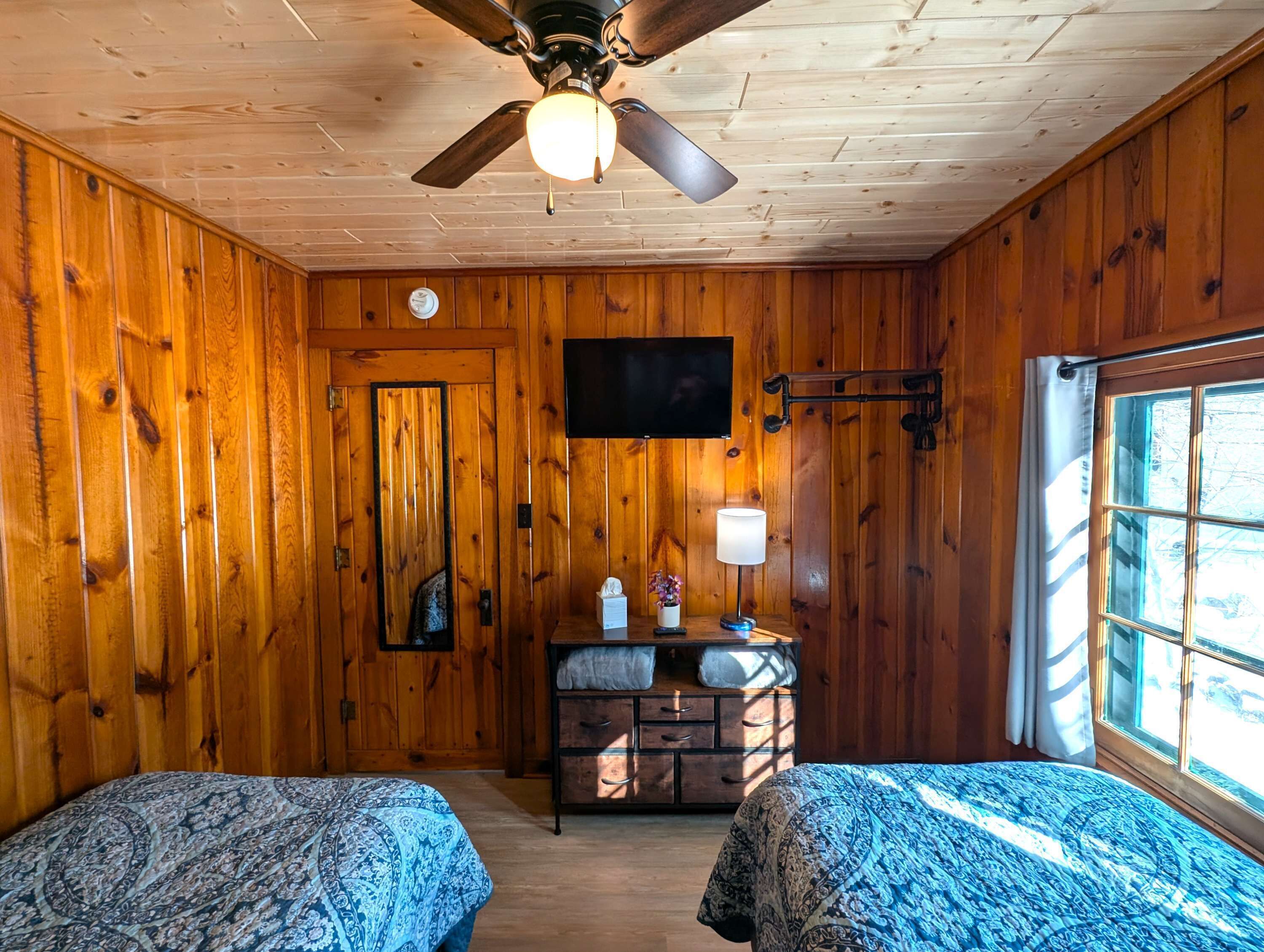 2 bedrooms, iron/ironing board, travel crib, free WiFi